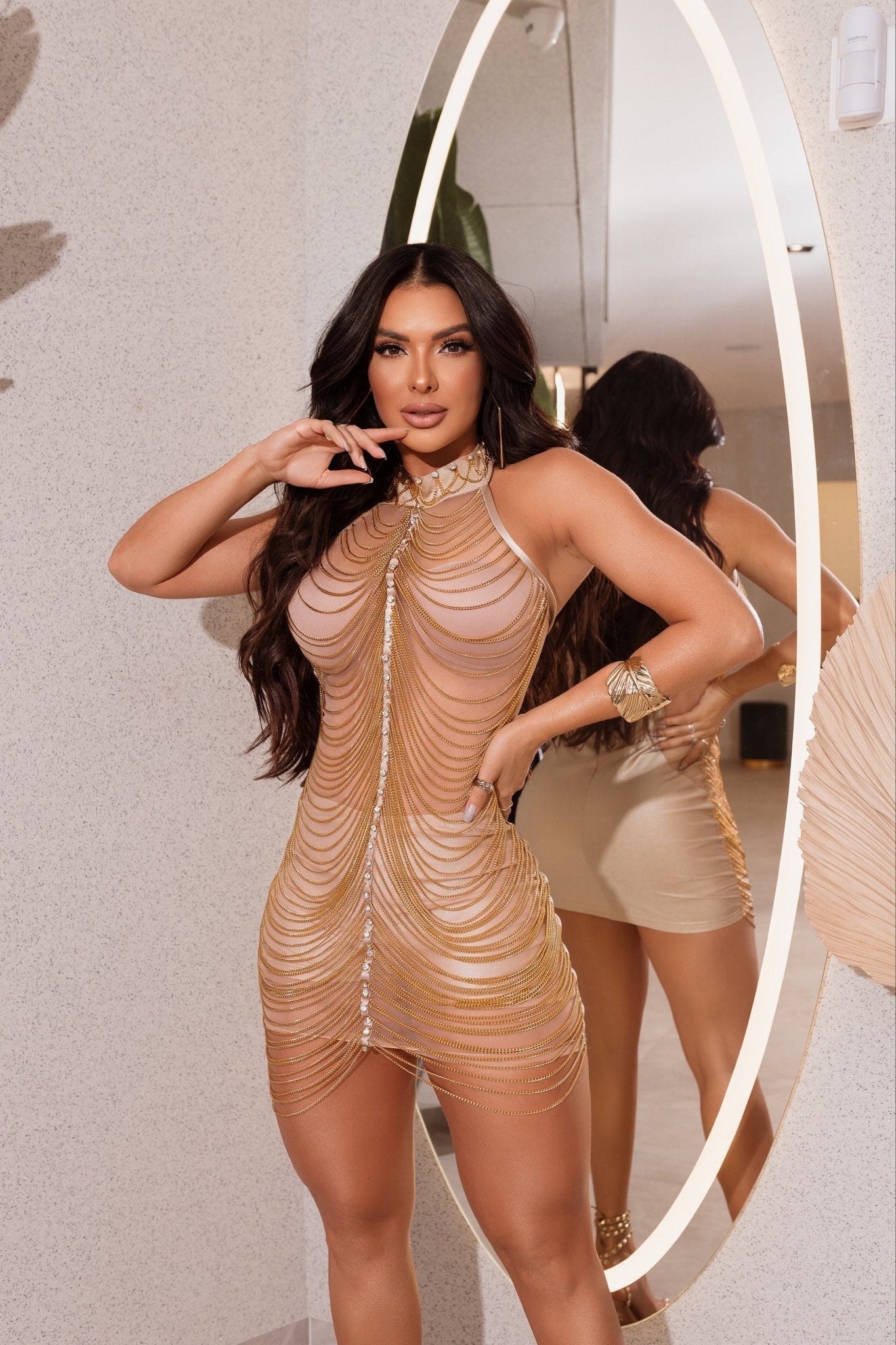 STAND DRESS